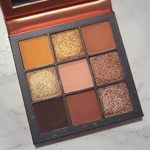 Huda beauty topaz palette